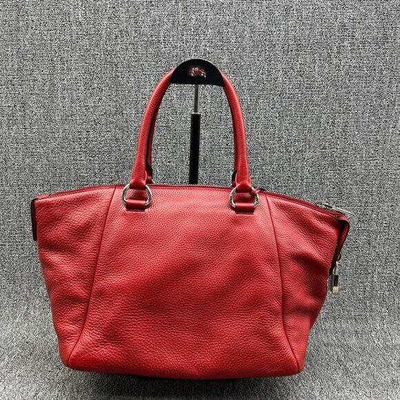 Prada Vitello Leather Tote Bag 510-040225 - Picture 3 of 15